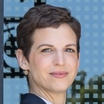 Portrait Theresa Legath